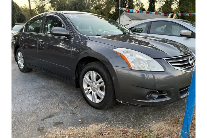 $6600 : 2010 Altima image 2