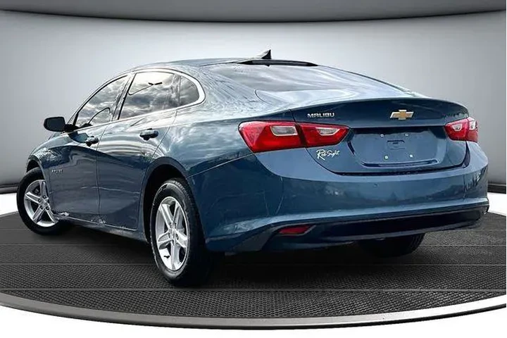 $20000 : Chevrolet Malibu 2024 LS 4dr image 4