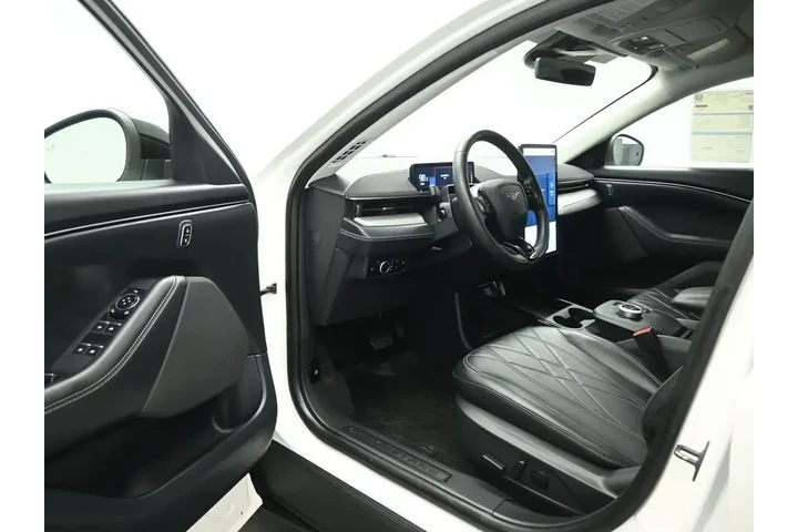 $28395 : Ford Mustang Mach-E 2023 Sel image 9