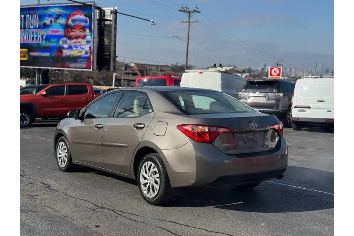 $9495 : 2019 Corolla LE image 7