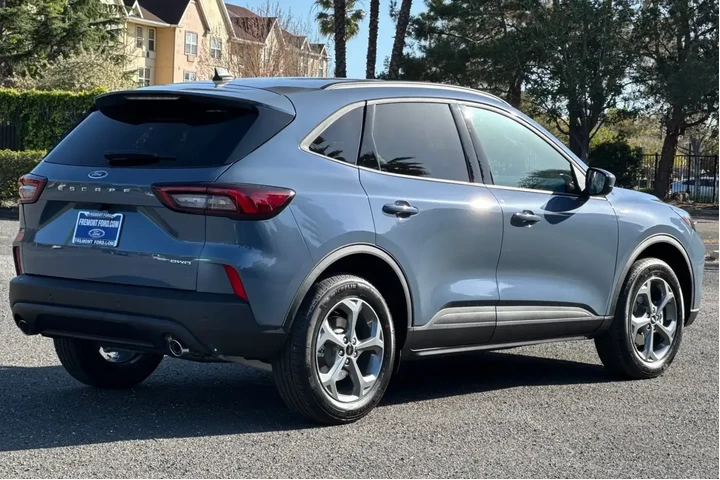 Ford Escape 2025 AWD ST-Line image 3