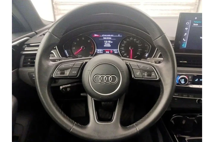 $27998 : Audi A4 2021 AWD quattro S l image 10