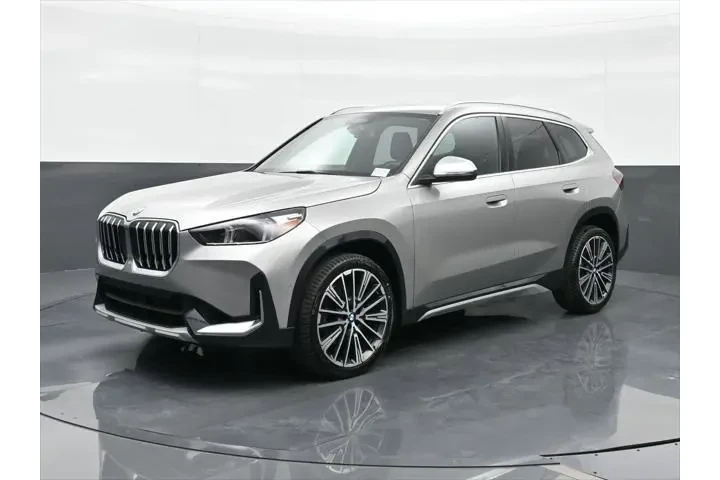 $35791 : BMW X1 2024 AWD xDrive28i 4d image 1