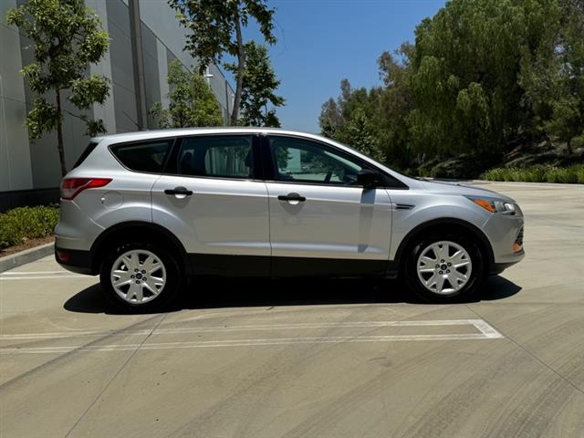 2014 Escape S FWD image 4