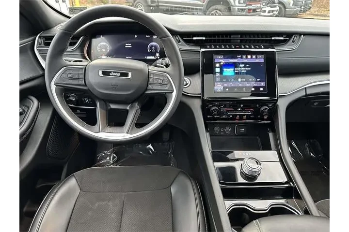 $26499 : Jeep Grand Cherokee 2023 4x4 image 8