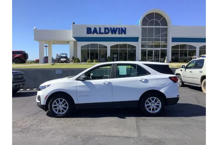 $25950 : Chevrolet Equinox 2023 LS 4d image 4