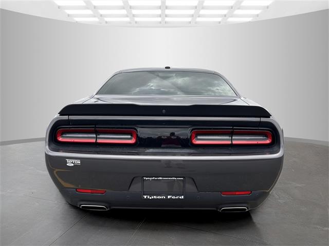 $26997 : Pre-Owned 2021 Challenger GT image 6