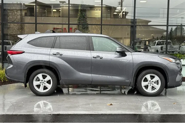 $29952 : Toyota Highlander Hybrid 202 image 3