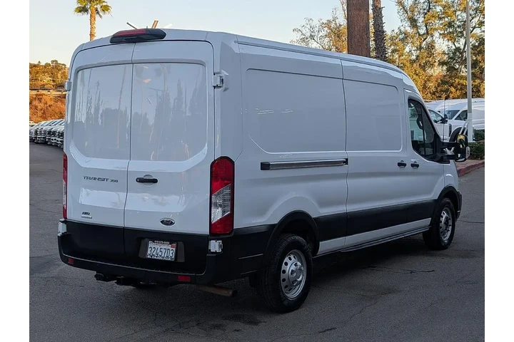 $34770 : Ford Transit 2021 AWD 350 3d image 10