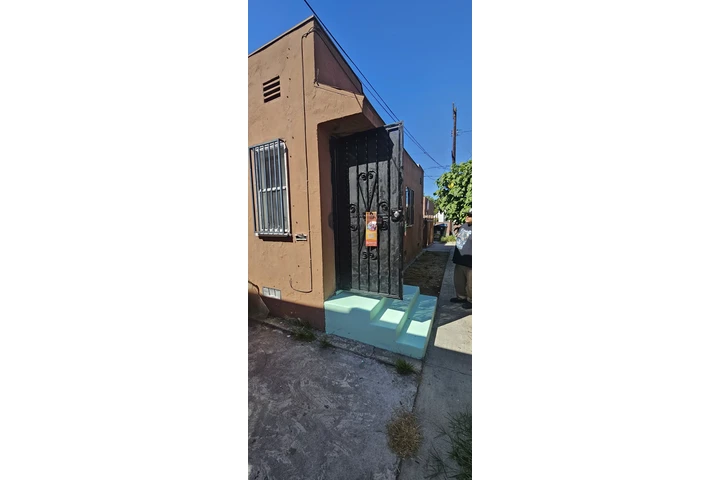$1900 : RENTA UNIDAD CON GARAGE image 7