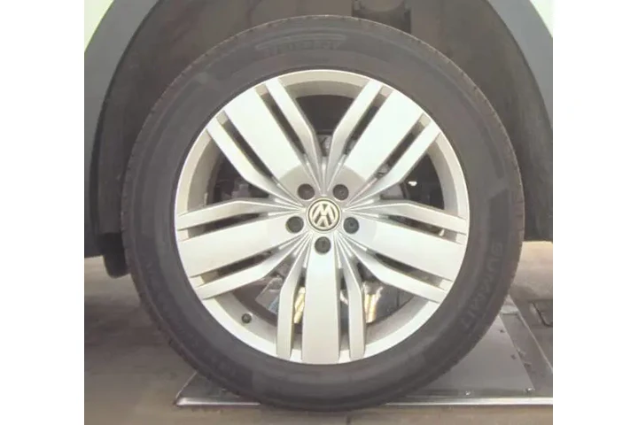 2019 Atlas V6 SE 4Motion image 8