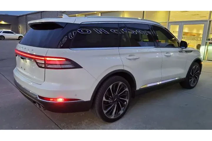 $38945 : Lincoln Aviator 2021 AWD Res image 3