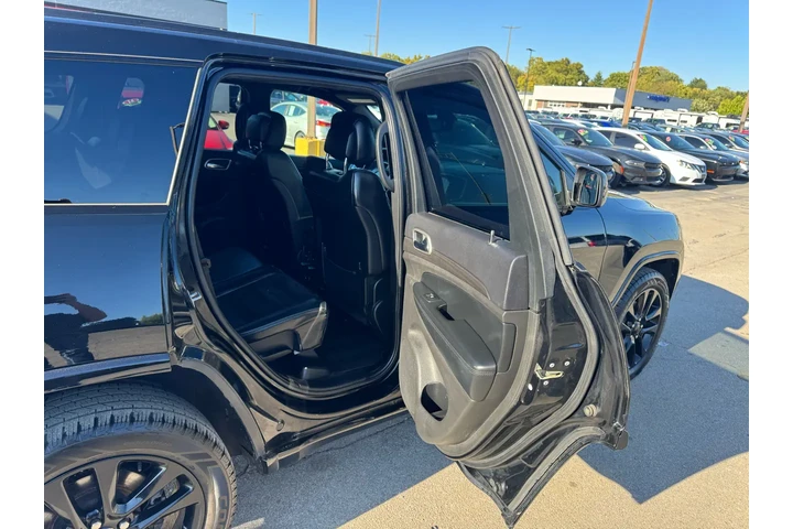 $11980 : 2018 Grand Cherokee Altitude image 10