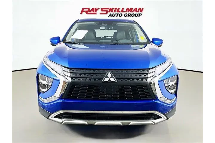 $21975 : Mitsubishi Eclipse Cross 202 image 2