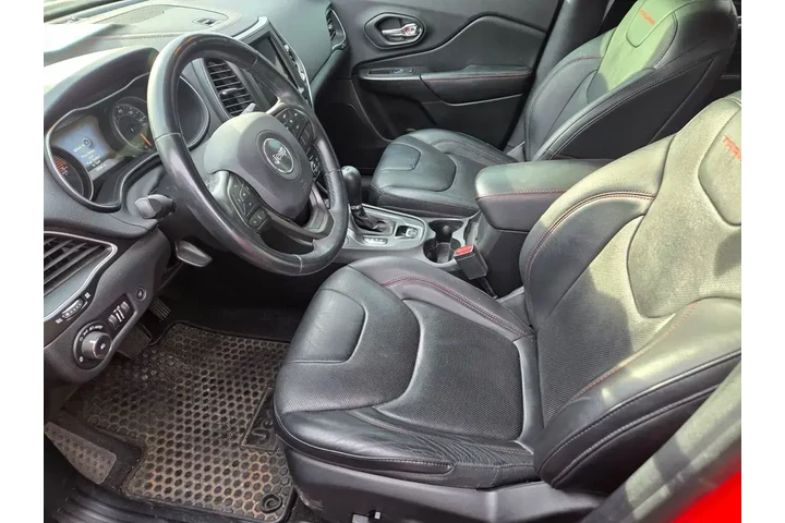 $19991 : Jeep Cherokee 2019 4x4 Trail image 3