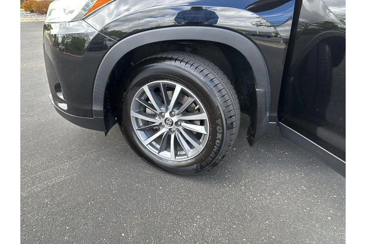$30299 : 2019 Highlander XLE image 5