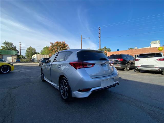 $14588 : 2018 Corolla iM LE, CLEAN CAR image 5