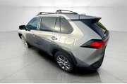 $31995 : Toyota RAV4 2024 AWD XLE Pre thumbnail