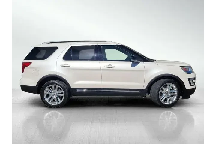 $12650 : Ford Explorer 2017 AWD XLT 4 image 3