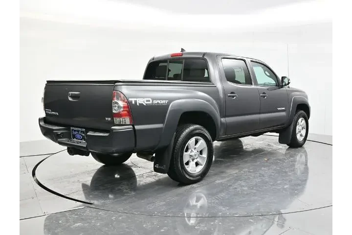 $23400 : Toyota Tacoma 2015 4x4 V6 4d image 5