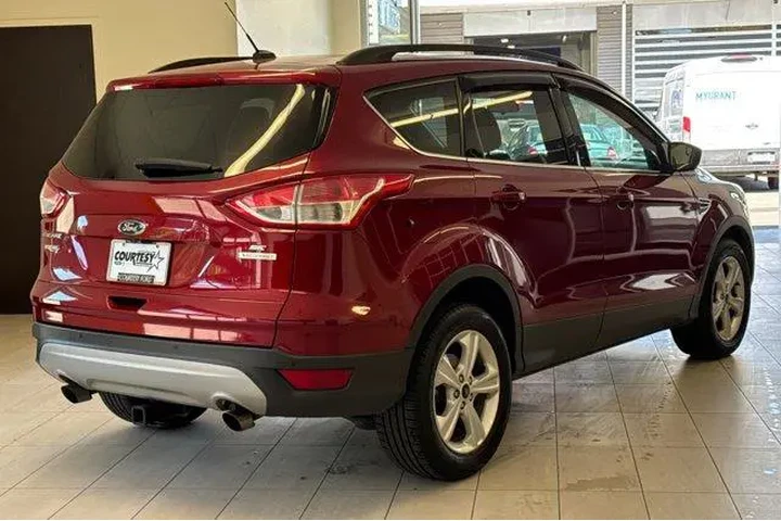 $11493 : Ford Escape 2016 SE 4dr SUV image 4