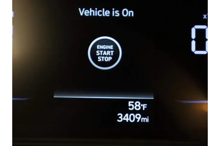 $20494 : Hyundai VENUE 2025 Limited 4 image 9