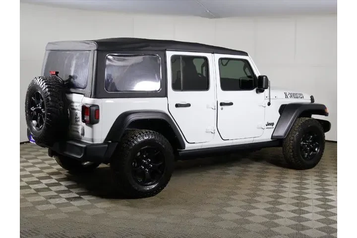 $26569 : Jeep Wrangler Unlimited 2021 image 7