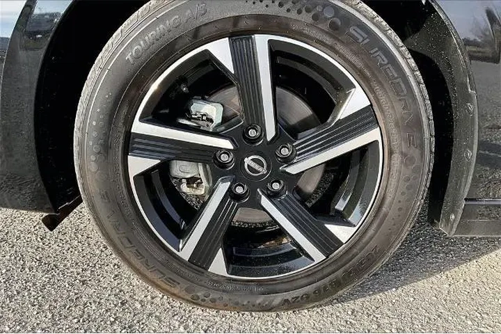 $19064 : Nissan Sentra 2024 SV 4dr Se image 9