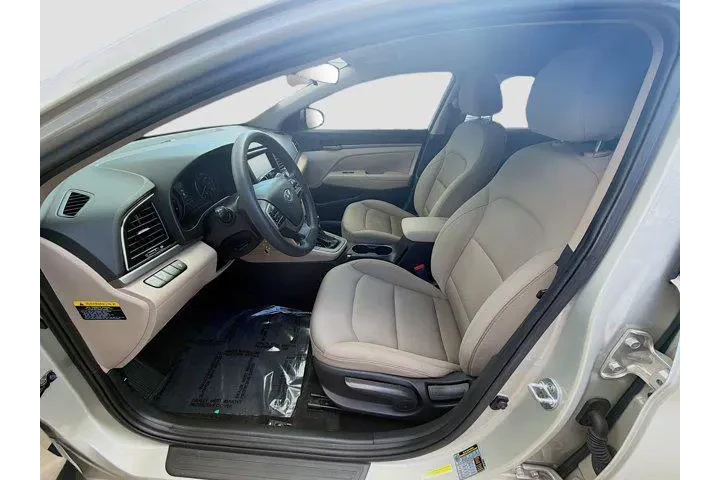 $8868 : Hyundai ELANTRA 2018 SEL 4dr image 7