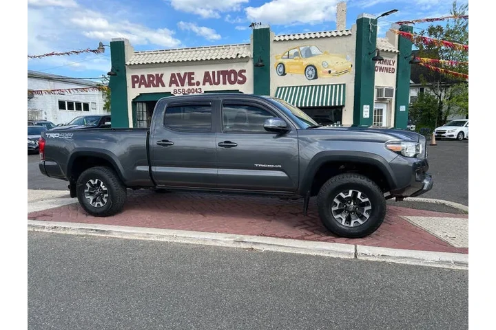 $26995 : 2017 Tacoma TRD Off-Road image 3