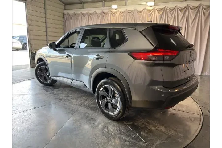 $24499 : Nissan Rogue 2026 SV 4dr Cro image 7