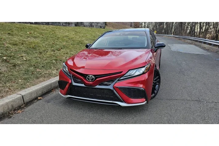 $19995 : 2021 Camry XSE image 6