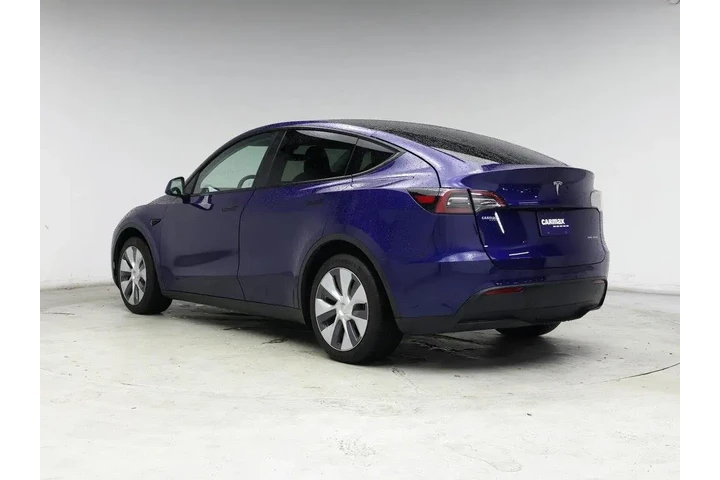 $28998 : Tesla Model Y 2022 AWD Long image 2