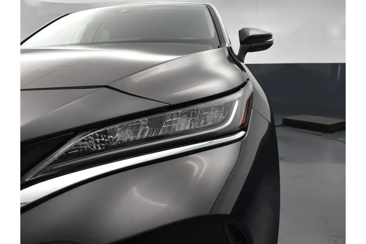 $18795 : Toyota Venza 2021 AWD LE 4dr image 5