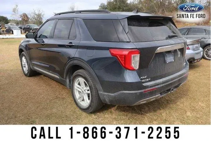 $20686 : Ford Explorer 2022 AWD XLT 4 image 2