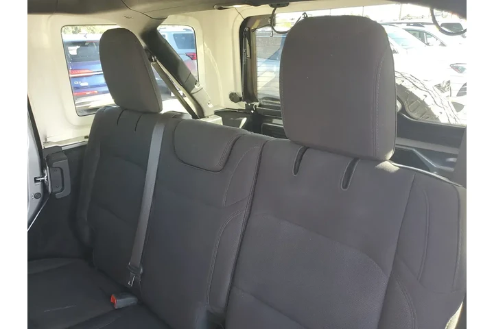 $20776 : Jeep Wrangler Unlimited 2020 image 6