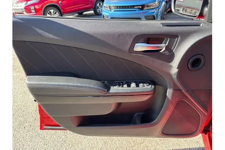 $28498 : Dodge Charger 2023 GT 4dr Se image 7