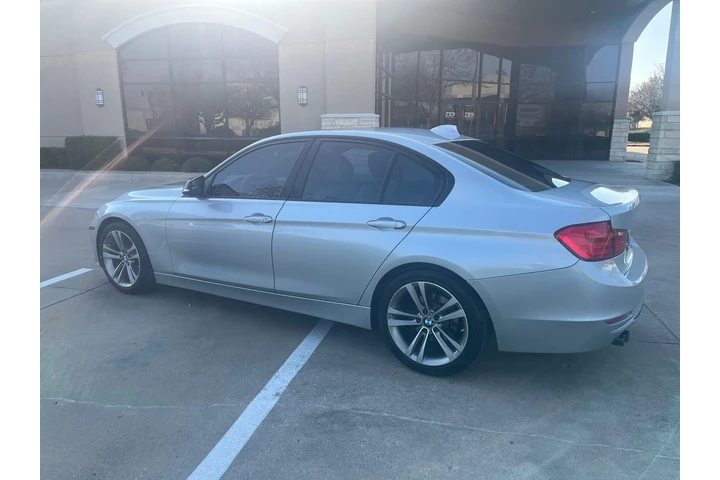 $15990 : 2015 BMW 328i image 6