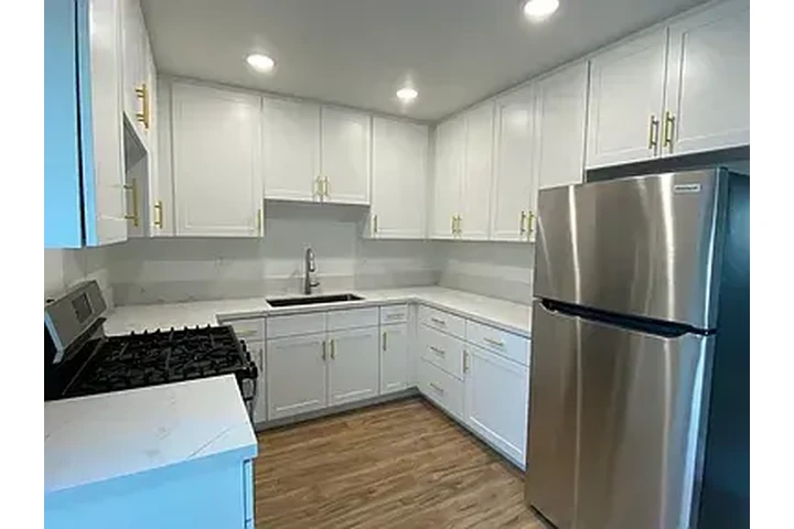 $1100 : Calabasas Unidad imprescindibl image 5