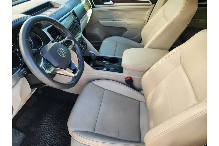 Volkswagen Atlas 2021 V6 SE image 9