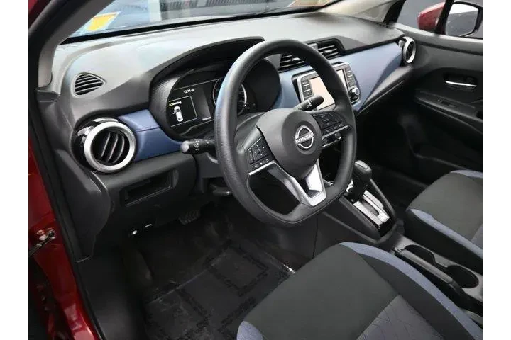 $15694 : Nissan Versa 2025 SV 4dr Sed image 10