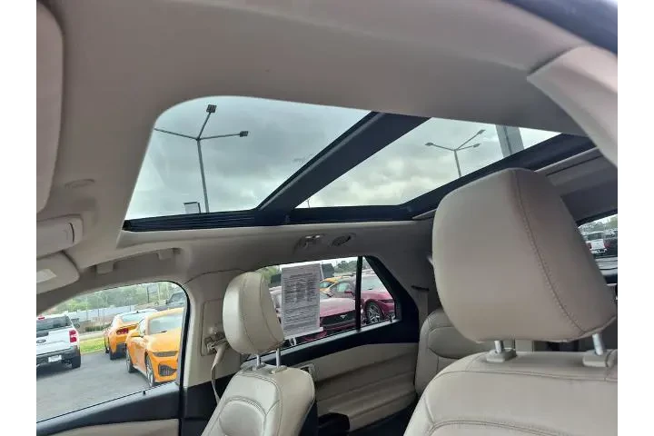 $14988 : Ford Explorer 2020 XLT 4dr S image 8