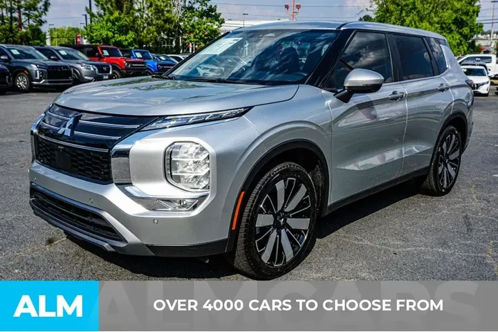 $24920 : Mitsubishi Outlander 2025 SE image 3