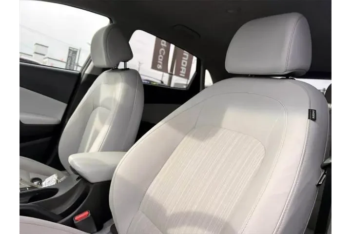 $20995 : Hyundai KONA 2023 AWD SEL 4d image 10