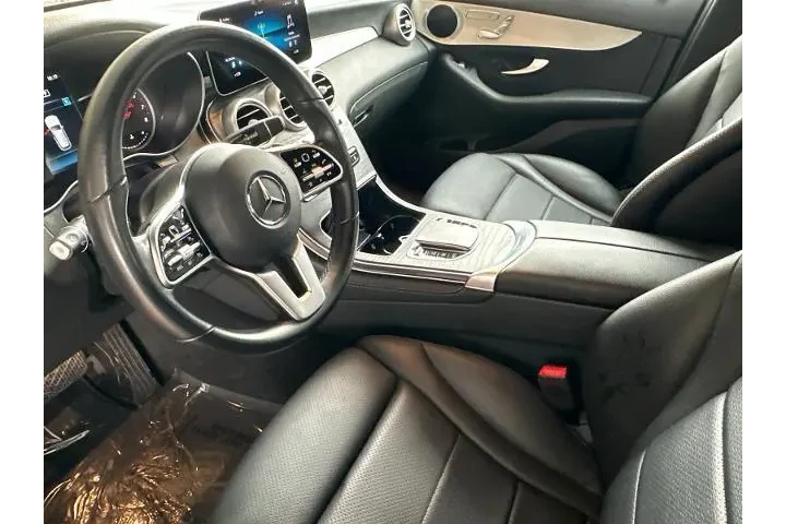 $24500 : Mercedes-Benz GLC 2021 GLC 3 image 9