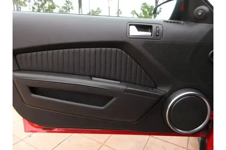 $39999 : Ford Shelby GT500 2012 2dr C image 10