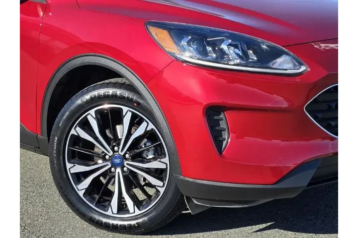 $21400 : Ford Escape 2022 AWD SE 4dr image 9