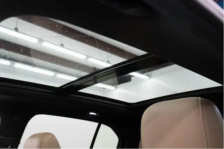 $36420 : Cadillac XT4 2024 Premium Lu image 4