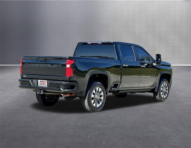 $39989 : 2021 Silverado 2500HD Custom image 8