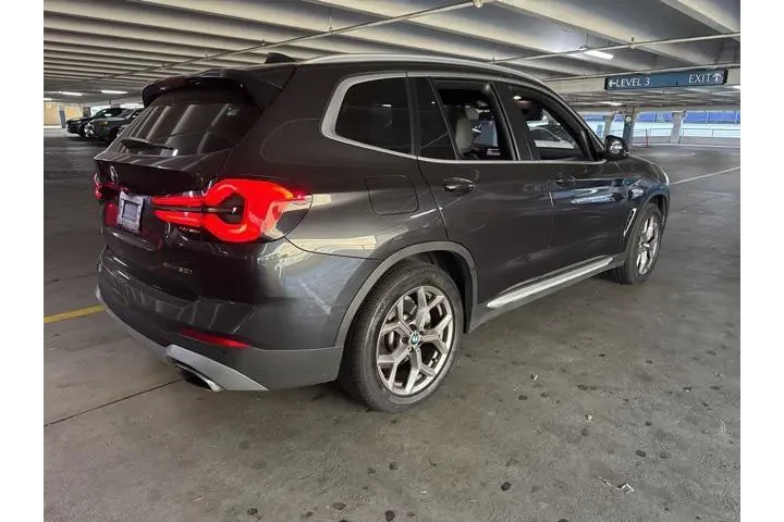 $29995 : BMW X3 2024 sDrive30i 4dr Sp image 3